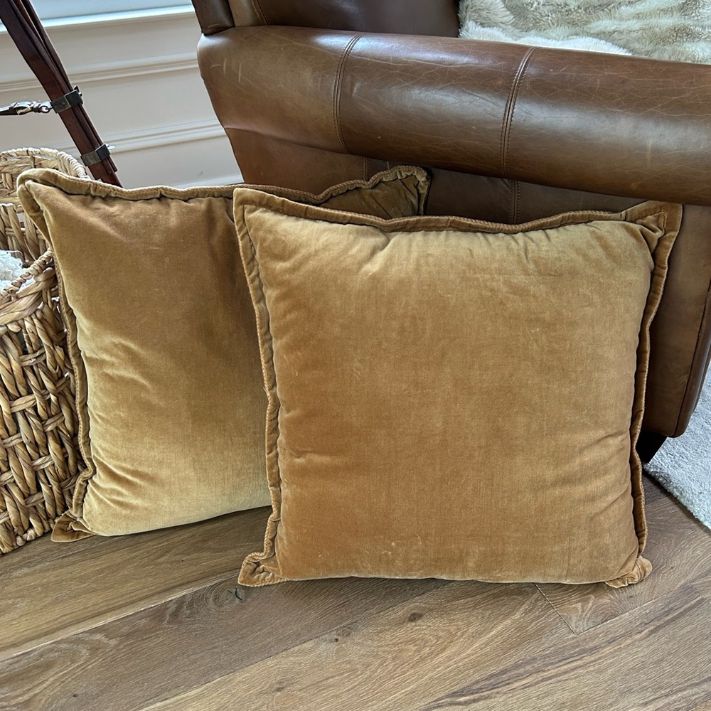 New 26”x26” Euro Size Throw Pillows, Rust color, set of 2
